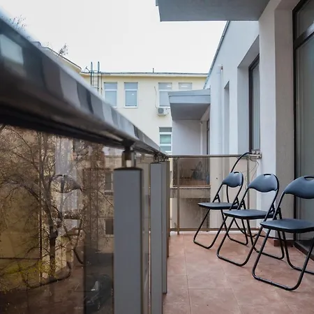 Nuuc Apartment